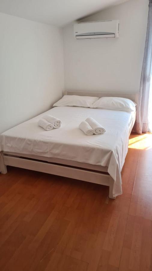 Apartments Golub นิน ภายนอก รูปภาพ