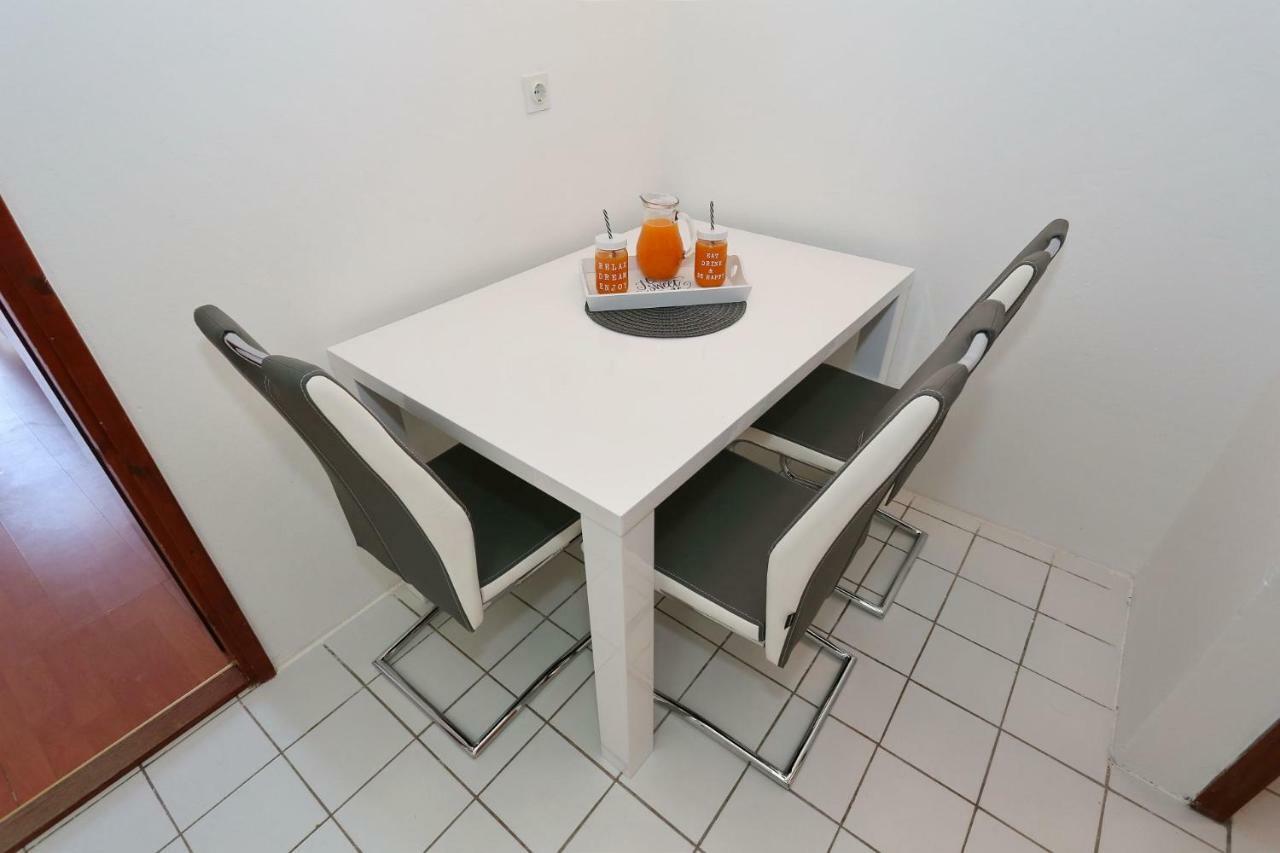 Apartments Golub นิน ภายนอก รูปภาพ