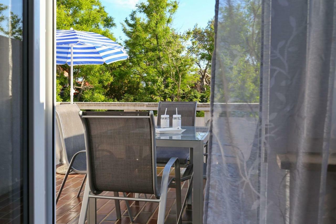 Apartments Golub นิน ภายนอก รูปภาพ